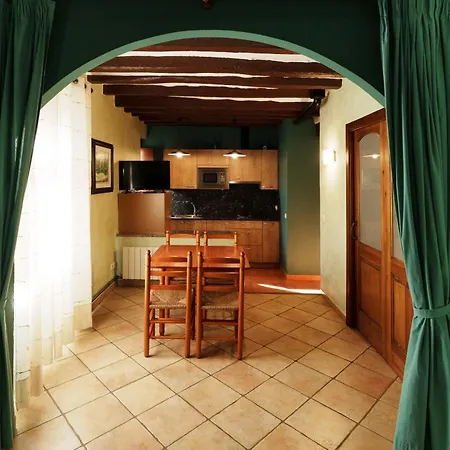 Allotjaments Placa Major-aulina Appartement